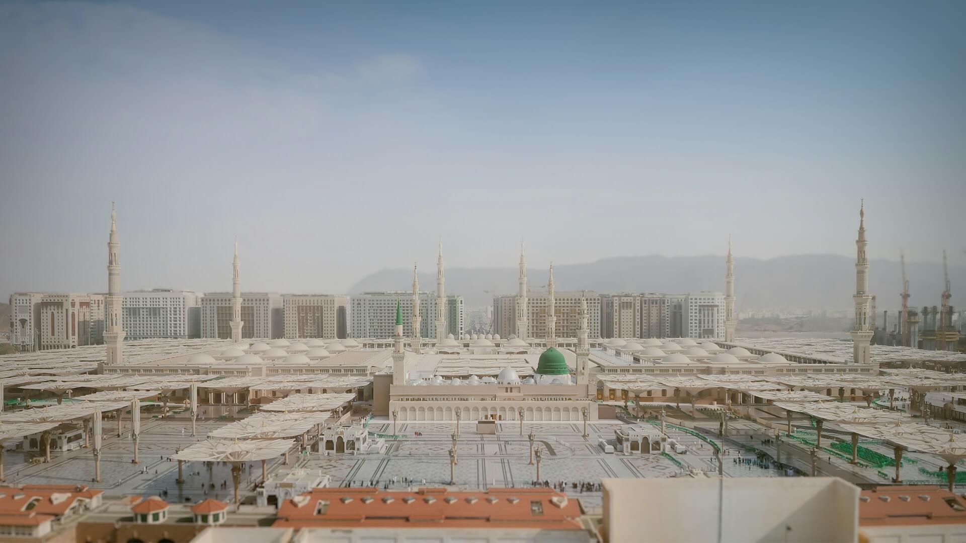 Hukum Menyambut Maulid Nabi ﷺ